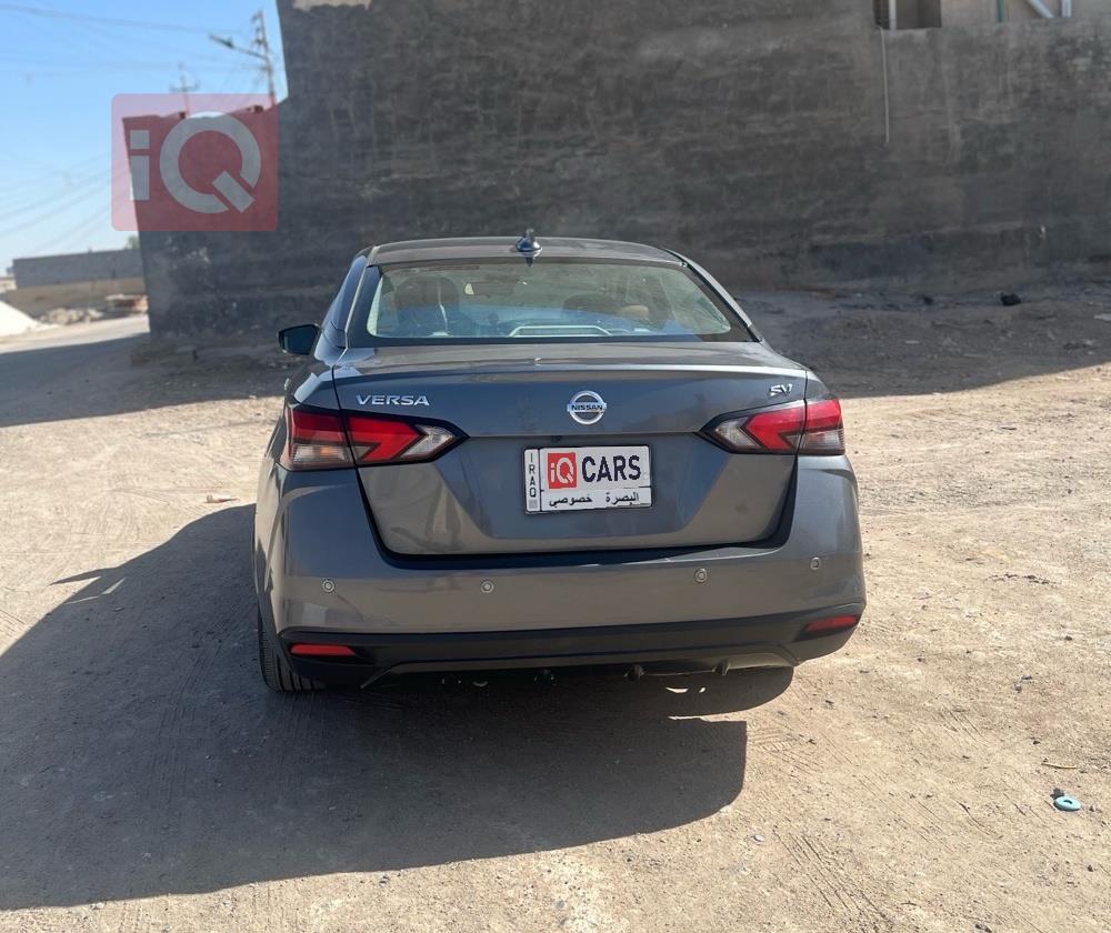 Nissan Versa